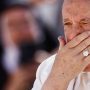 Ο πάπας Φραγκίσκος παραμένει στο νοσοκομείο – Ακύρωσε προγραμματισμένες συναντήσεις