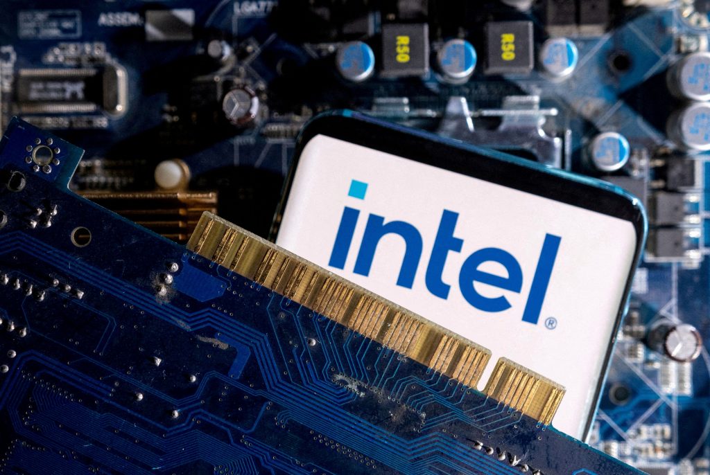 Intel: Επένδυση 30 δισ. ευρώ για εργοστάσια ημιαγωγών στη Γερμανία
