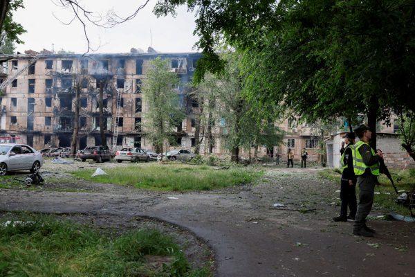 Πόλεμος στην Ουκρανία: Έξι νεκροί από ρωσικό πλήγμα σε πολυκατοικία