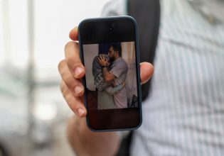 Ναυάγιο στην Πύλο: Σκηνές αρχαίας τραγωδίας από τους συγγενείς των θυμάτων που επέβαιναν στο «πλοίο θανάτου»