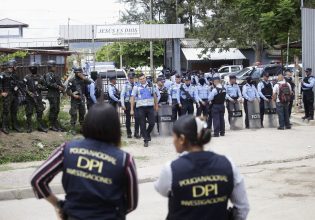 Φρίκη στην Ονδούρα – Βρέθηκαν 25 απανθρακωμένα πτώματα σε γυναικείες φυλακές