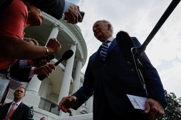 Τζο Μπάιντεν: Η υπνική άπνοια του προέδρου και οι φήμες για την υγεία του