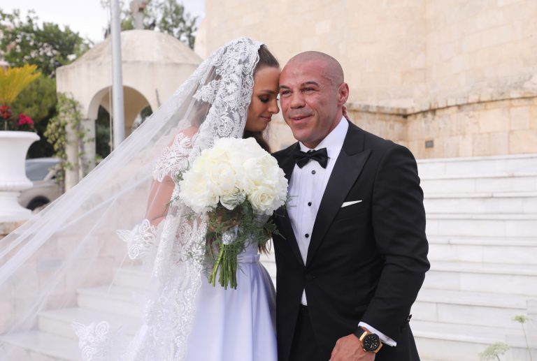 Ζαμπίδης – Ντάσιου: Παραμυθένιος γάμος για το ζευγάρι στη Γλυφάδα