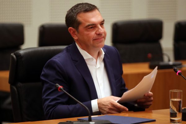 Αποχώρηση Τσίπρα: Από την ασφάλεια της Αριστεράς στην ανασφάλεια της ακροδεξιάς εν αναμονή