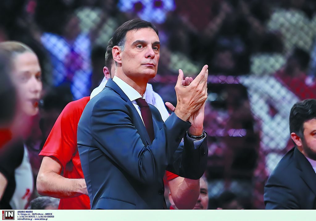 Γιώργος Μπαρτζώκας: Ο… Φέργκιουσον του Πειραιά