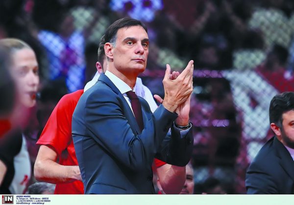 Γιώργος Μπαρτζώκας: Ο… Φέργκιουσον του Πειραιά