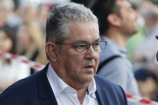 «Δεν θα συνηθίσουμε ποτέ μας το σφαγείο» – Ο Δημήτρης Κουτσούμπας στο συλλαλητήριο για το ναυάγιο