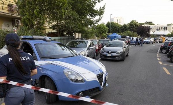 Ιταλία: Πτώμα ανήλικης κοπέλας βρέθηκε μέσα σε καρότσι λαϊκής στη Ρώμη