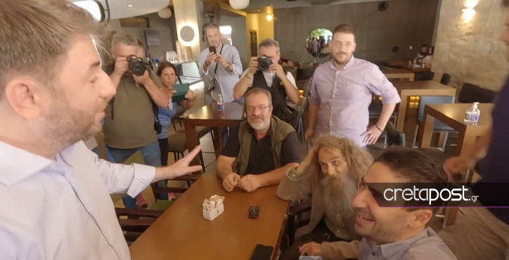 Τα παϊδάκια, o Ψαραντώνης και η τουρίστρια που ενθουσιάστηκε με τον Ανδρουλάκη