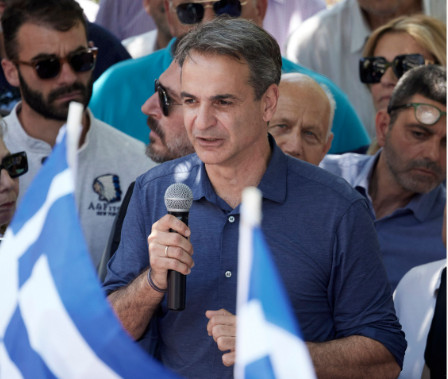 Μένει έξω από το κάδρο της κόντρας για τη Θράκη ο Μητσοτάκης – Επενδύει στο «ενωτικό» μήνυμα