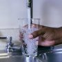 PFAS: Αποζημιώσεις δισεκατομμυρίων για τη μόλυνση του νερού με «παντοτινά χημικά»