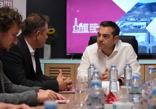 Στη ΒΙ.ΠΕ. Λάρισας ο Τσίπρας – «Νέο παραγωγικό μοντέλο για να συγκλίνουμε με την Ευρώπη»