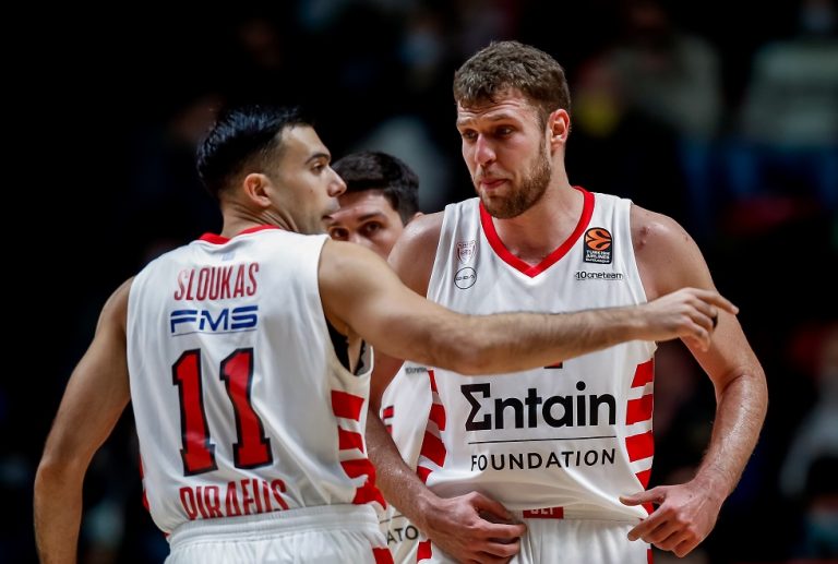 Ο Σλούκας, ο Βεζένκοφ και οι επόμενες μεταγραφές του Ολυμπιακού