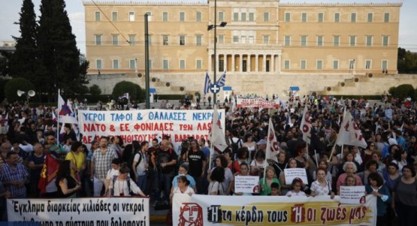 Επιστροφή στην προεκλογική μάχη το Σάββατο για τους αρχηγούς – Με το μεταναστευτικό «επ’ ώμου» ο Τσίπρας