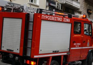 Πειραιάς: Φωτιά σε υπόγειο πάρκινγκ πολυκατοικίας