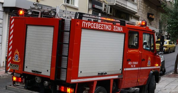 Φωτιά στον Ασπρόπυργο κοντά στη χωματερή