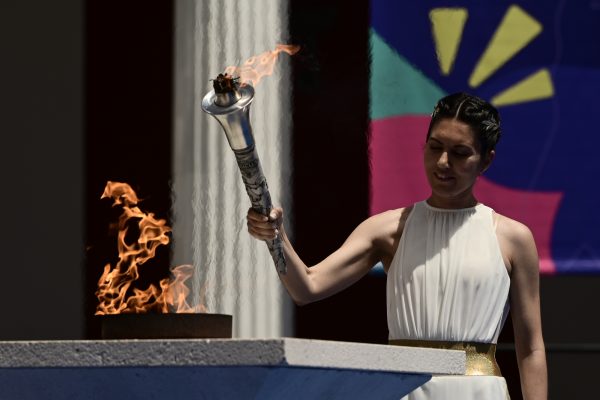 Special Olympics: Παραδόθηκε η «Φλόγας της Ελπίδας» στη Γερμανία για τους Αγώνες του Βερολίνου