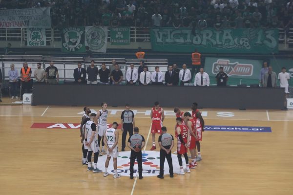 Ενός λεπτού σιγή στο ΟΑΚΑ στην μνήμη των θυμάτων του ναυαγίου στην Πύλο