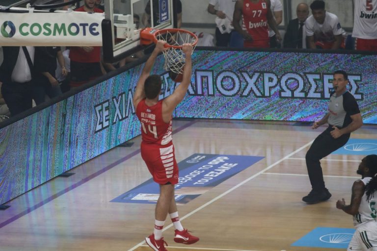 Το ιστορικό 16-1 του Ολυμπιακού επί του Παναθηναϊκού