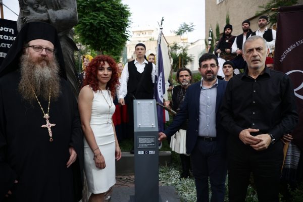 Ο δήμος Πειραιά τίμησε την «Ηρωίδα Μανιάτισσα»