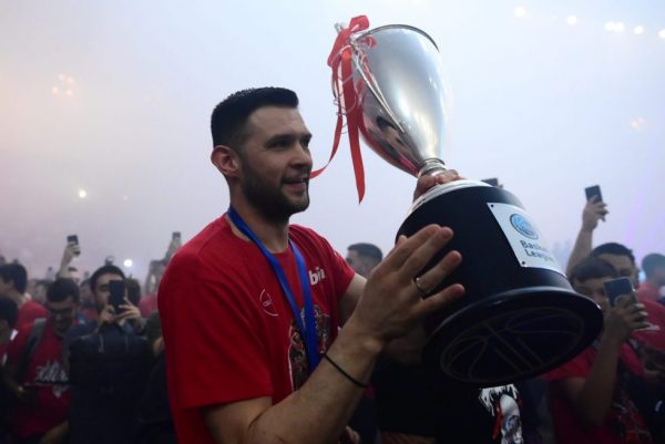 Παπανικολάου: «Μαγική σεζόν η φετινή»