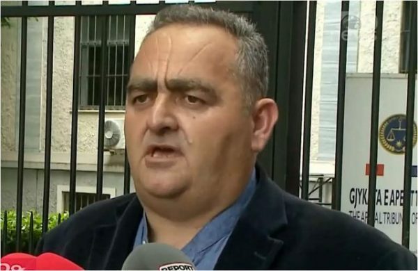 Φρέντι Μπελέρης: «Η μία μετά την άλλη καίγονται όλες οι ευκαιρίες για αποφυλάκιση», λέει ο αδελφός του