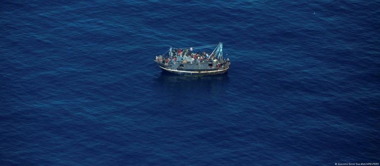 Spiegel: Η Κομισιόν στέλνει επιστολή-κόλαφο στην Ελλάδα για το προσφυγικό