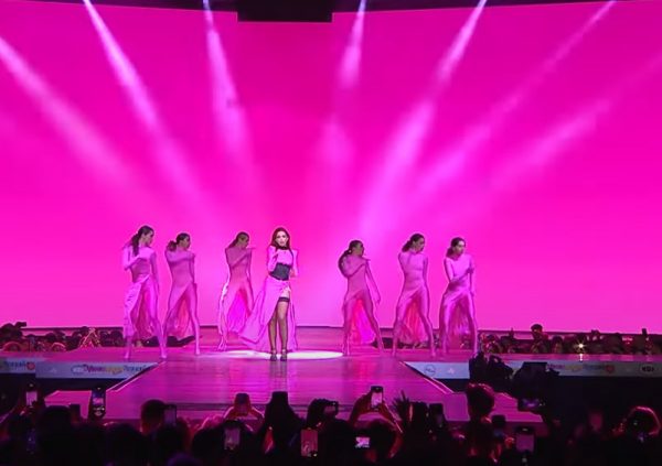 Ελένη Φουρέιρα: Αντιδράσεις της Εκκλησίας για το «Πάτερ Ημών» στο νέο της τραγούδι