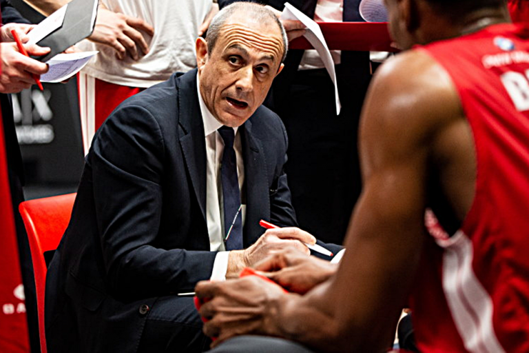 Μεσίνα για Μίροτιτς: «Δεν μπορούμε να ανταγωνιστούμε τον Ολυμπιακό»