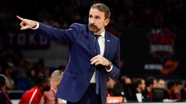 Παρουσιάζει τον Πλάθα στη Νέα Φιλαδέλφεια η ΑΕΚ