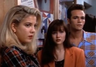 Τόρι Σπέλινγκ: Έτσι είναι σήμερα η Ντόνα από το Μπέβερλι Χιλς