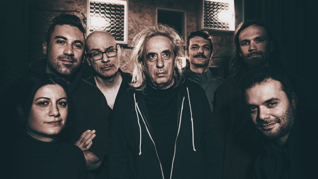 Γιάννης Αγγελάκας: Με μια εκρηκτική μουσική γιορτή στο Ηρώδειο