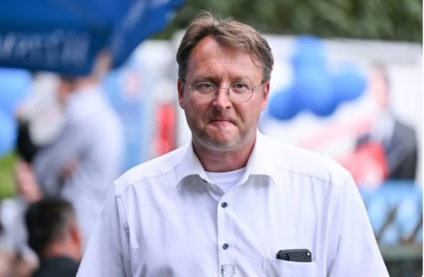 Γερμανία: Πρώτος περιφερειάρχης από το ακροδεξιό AfD