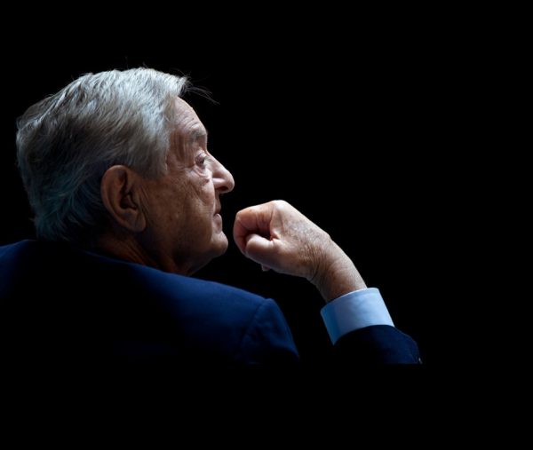 Τζορτζ Σόρος: Μεταβιβάζει την «αυτοκρατορία» του στον γιο του Αλεξάντερ