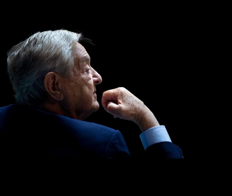 Τζορτζ Σόρος: Μεταβιβάζει την «αυτοκρατορία» του στον γιο του Αλεξάντερ