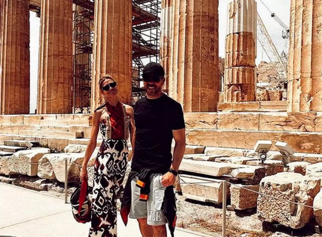 Για διακοπές στην Ελλάδα Ντιέγκο Σιμεόνε και η σύζυγός του – Οι φωτογραφίες στον Παρθενώνα και η Μύκονος