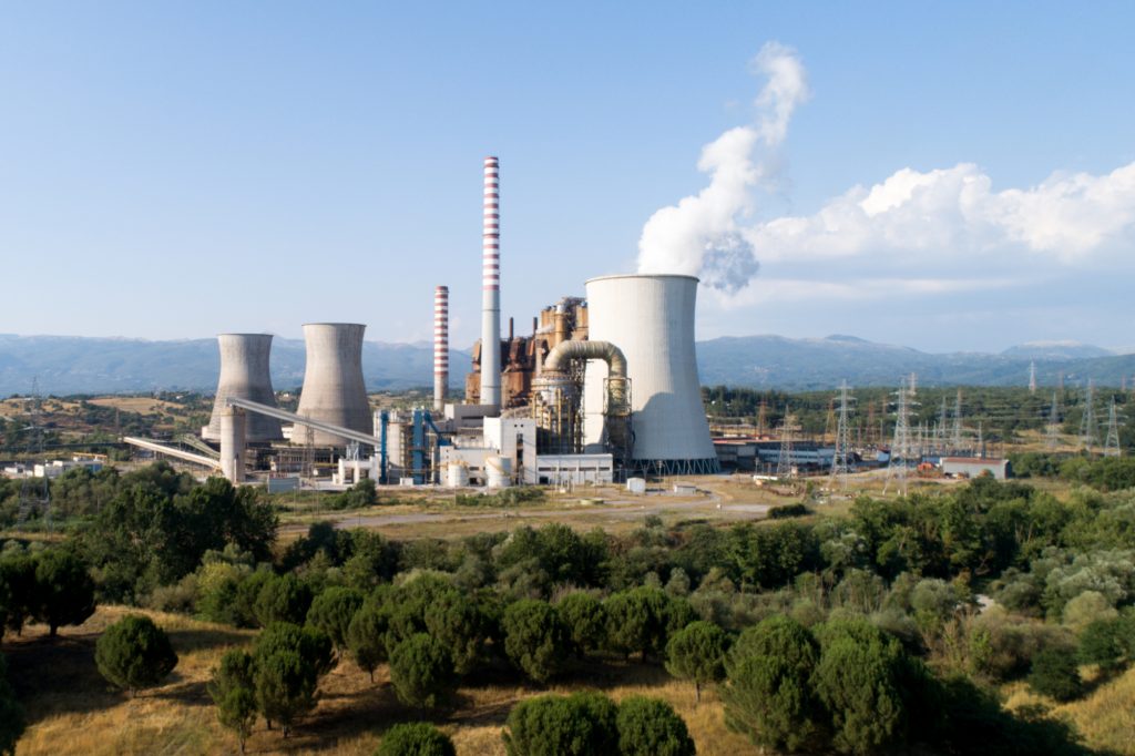 Κλιματική αλλαγή: Μείωση κατά 2,8% των εκπομπών CO2 από χρήση ενέργειας το 2022 – Αύξηση στην Ελλάδα