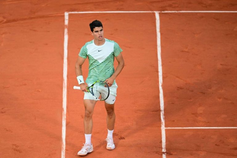 Αλκαράθ – Τσιτσιπάς 3-0: Ασυναγώνιστος ο Ισπανός