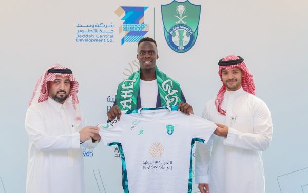 Η Αλ Αχλί ανακοίνωσε τον Μεντί