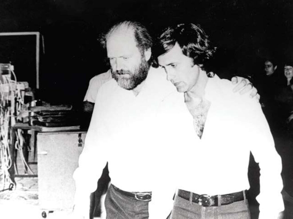 «Παραπονεμένα λόγια»: Το πολιτικό τραγούδι του Γιάννη Μαρκόπουλου που θα μείνει στην ιστορία