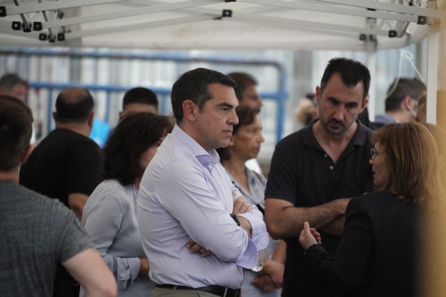 Τσίπρας για ναυάγιο: Υποκρισία να μετράμε εκατοντάδες νεκρούς και κάποιοι να συζητάνε μόνο για χρήματα στις χώρες υποδοχής