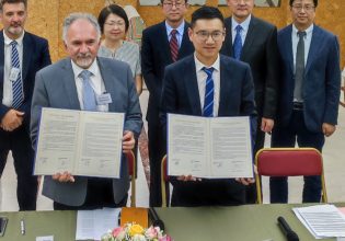 Επίσκεψη υψηλόβαθμης κινεζικής αντιπροσωπείας στο Μουσείο Καζαντζάκη