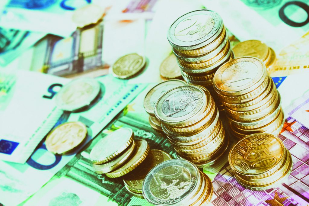 Έρχεται μείωση της εισφοράς αλληλεγγύης στις κύριες συντάξεις