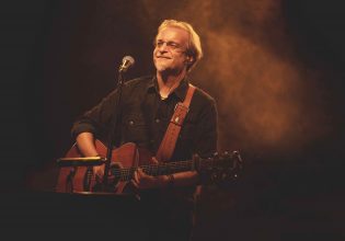 Φεστιβάλ Βύρωνα: Πρεμιέρα με Μίλτο Πασχαλίδη