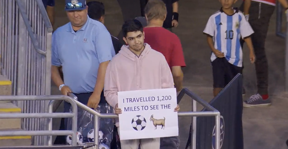Καλά πήγε αυτό: Oπαδός ταξίδεψε 2.000 χιλιόμετρα για να δει τον Μέσι στο MLS αλλά εκείνος βρισκόταν στην Αργεντινή