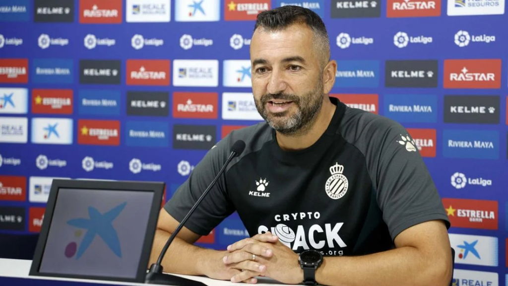 Στην Αθήνα ο Ντιέγκο Μαρτίνεθ: Τι ώρα προσγειώνεται