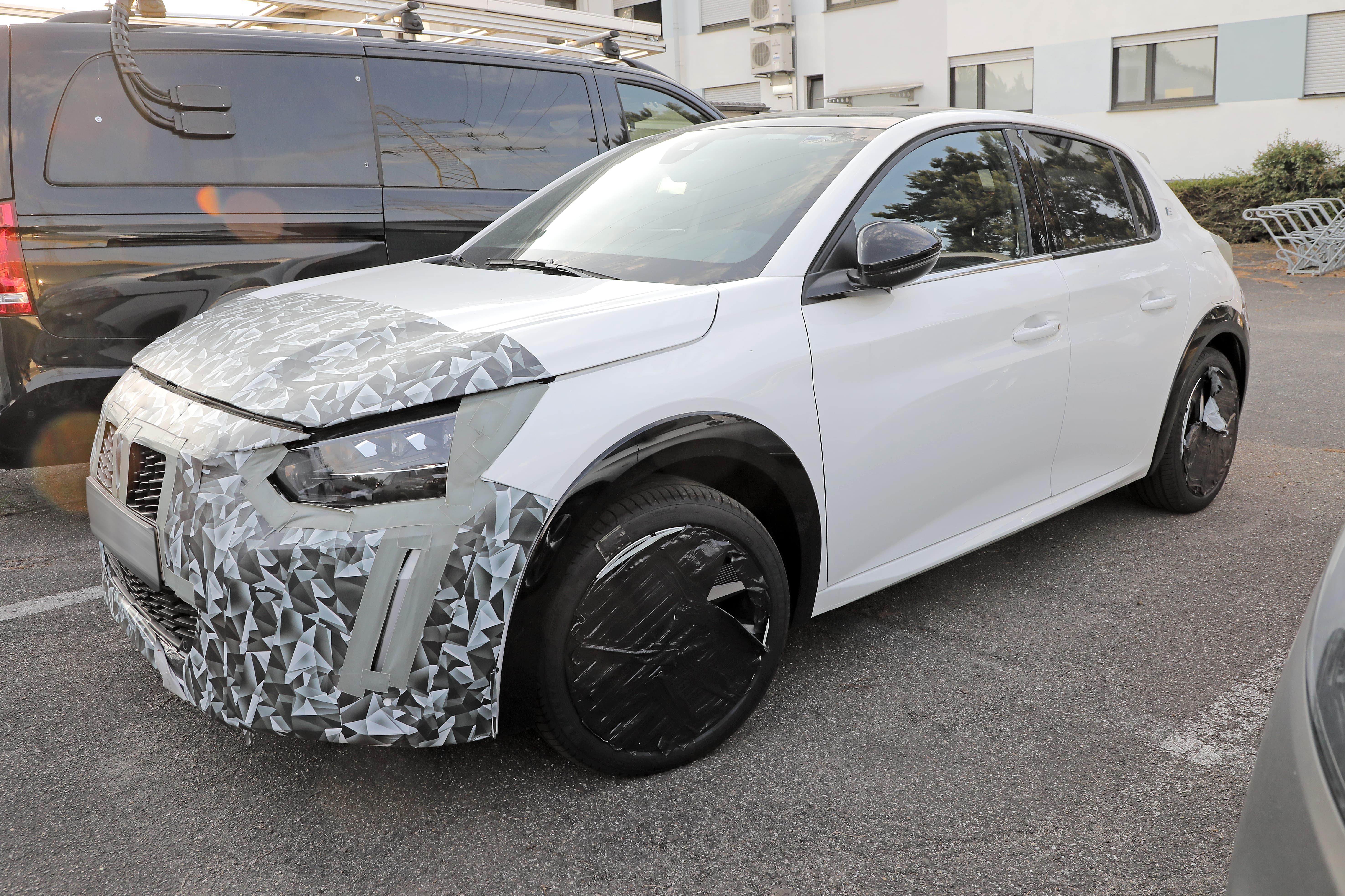 Peugeot 208: Ανανεώνοντας το… μέλλον