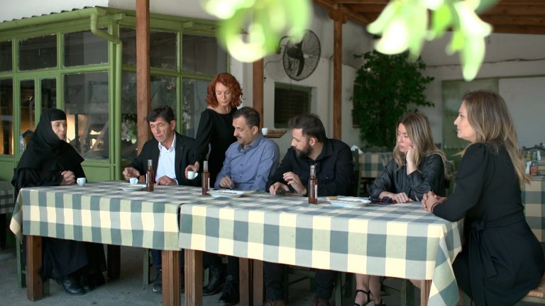 Μαύρο Ρόδο: Ο Βίκος δηλητηριάζει τον Θέμη