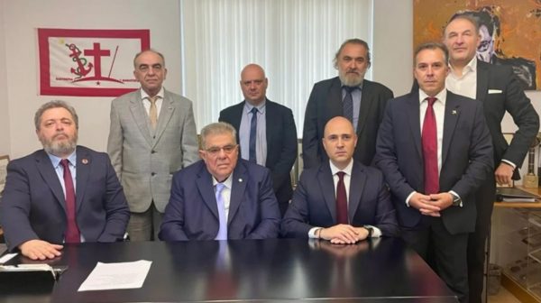 Ακροδεξιά: Εμφιετζόγλου, Μπογδάνος και άλλοι ακροδεξιοί ενώνουν τα κομμάτια τους μπροστά στις κάλπες