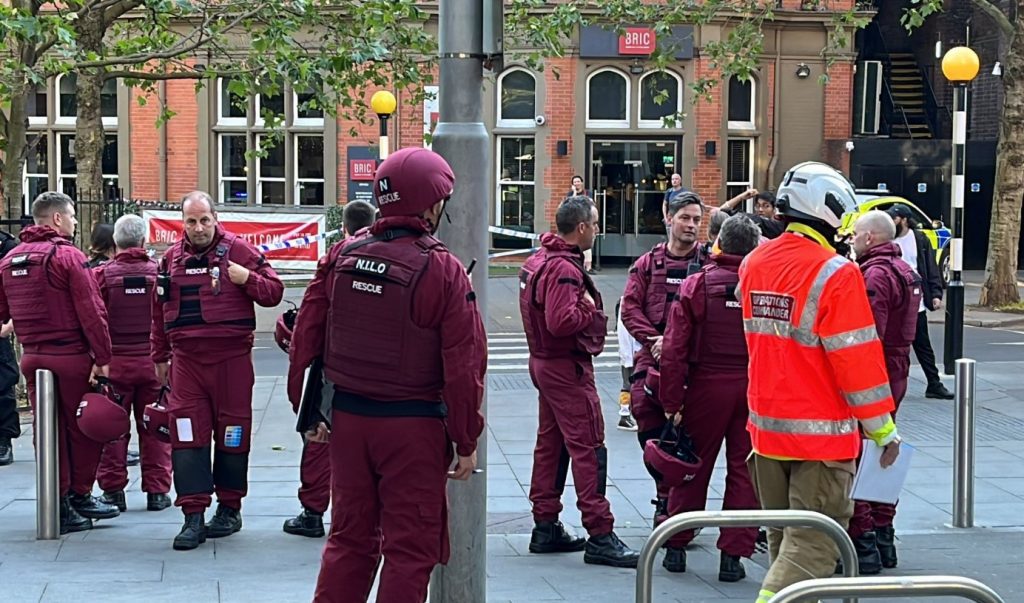 Νότιγχαμ: Η αστυνομία έχει αποκλείσει την περιοχή – Εντοπίστηκαν τρεις νεκροί